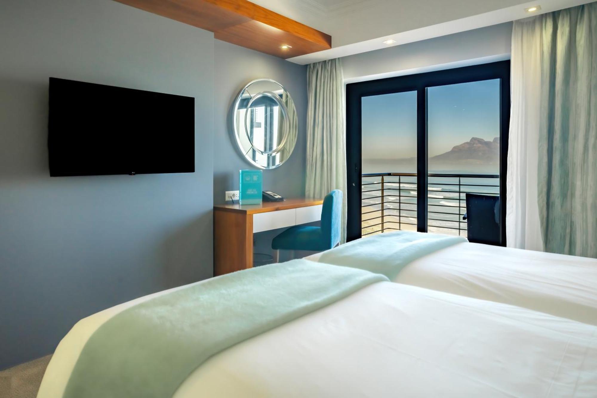 Blaauwberg Beach Hotel Bloubergstrand Ngoại thất bức ảnh