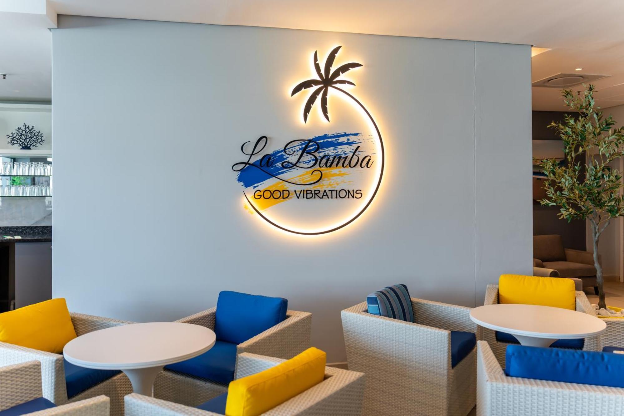 Blaauwberg Beach Hotel Bloubergstrand Ngoại thất bức ảnh