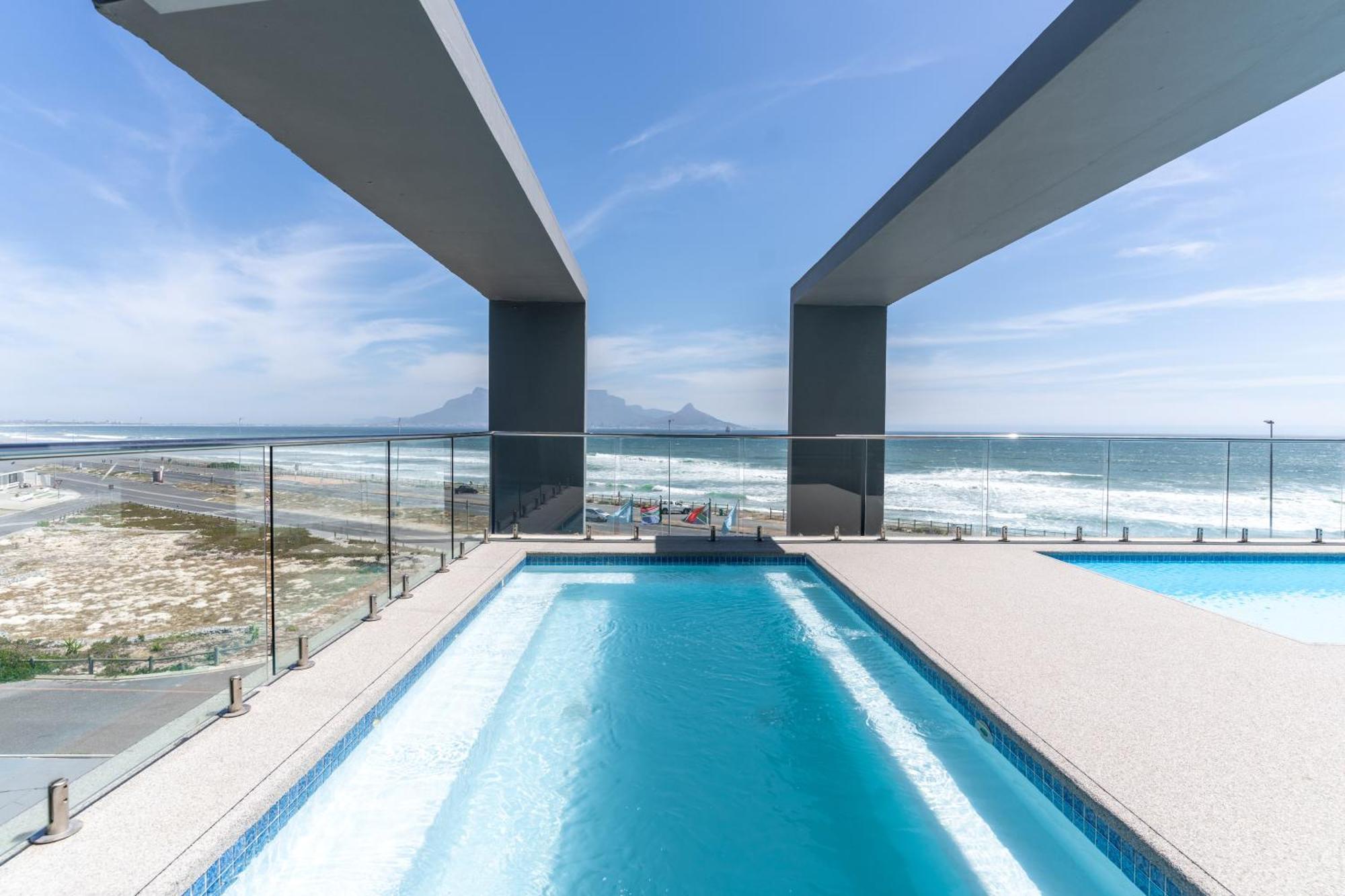 Blaauwberg Beach Hotel Bloubergstrand Ngoại thất bức ảnh
