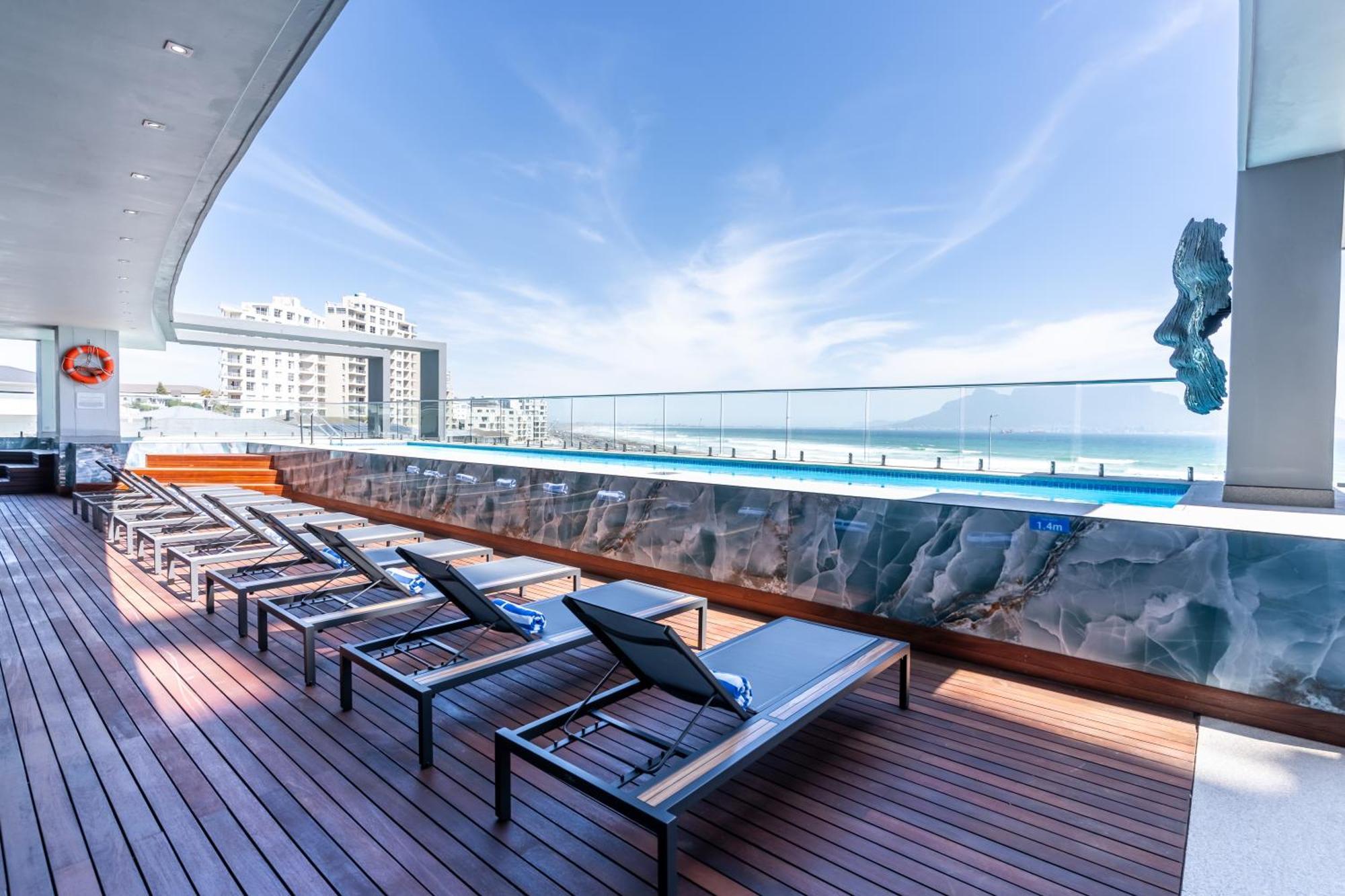 Blaauwberg Beach Hotel Bloubergstrand Ngoại thất bức ảnh